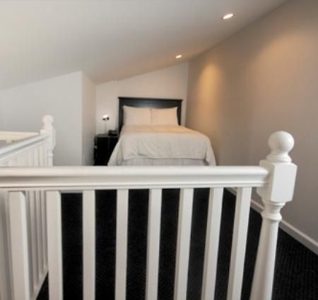 The Canal Inn Hotel Washington Room photo